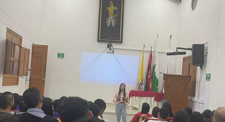 El Observatorio de Derechos Humanos, adscrito al Departamento de Derecho y Ciencias Políticas de nuestra Institución, se encuentra conmemorando el Día Nacional de los Derechos Humanos en Colombia, con un cine foro titulado: "En sus manos: Una alcaldesa en Afganistán", contando con la asistencia de estudiantes, docentes y miembros de la Defensoría del Pueblo regional Ocaña.